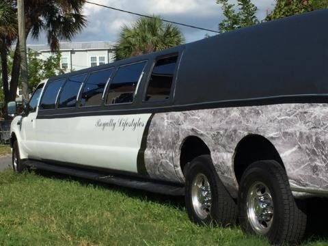 28 Passenger Rome Theme Limo- marble floors roman 