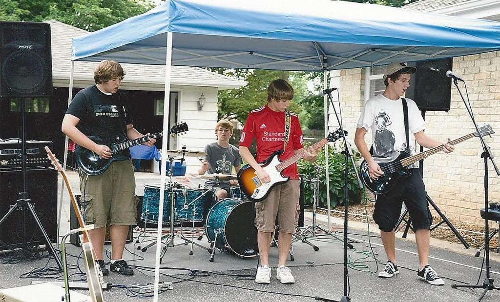 Students perform at Cedarburg Music's annual Summe