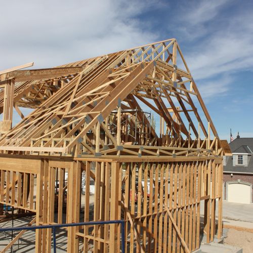 Framing project in Mapleton