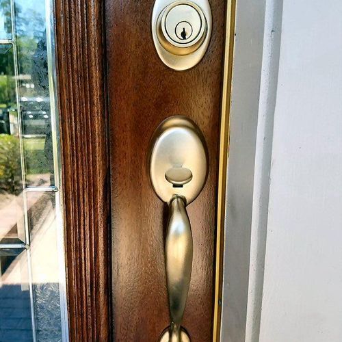 Polished door handle set