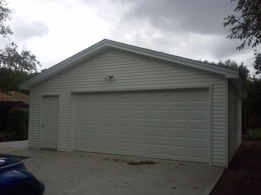 BUILD A GARAGE