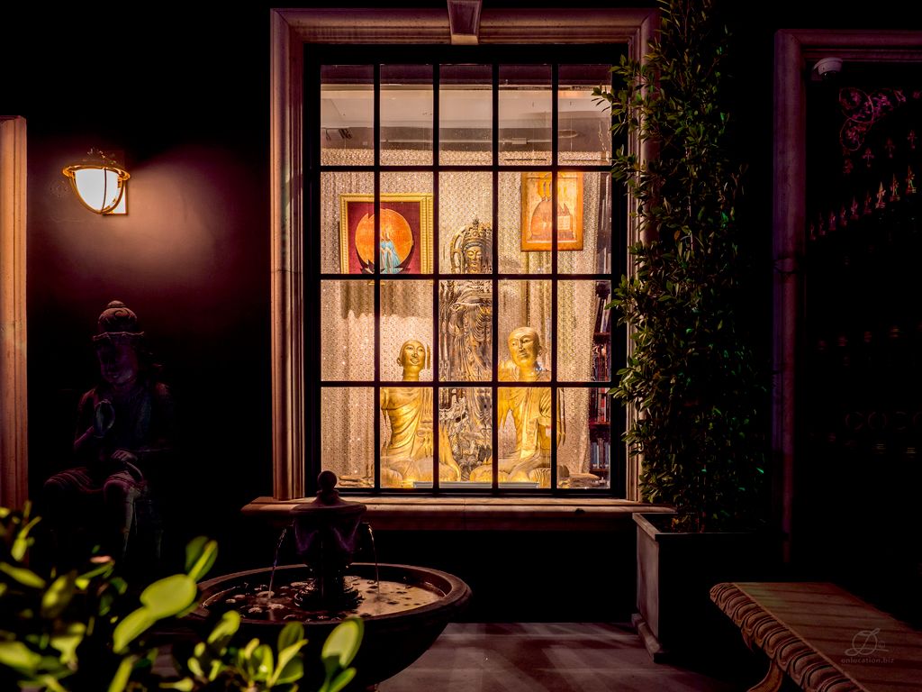 Barakat Gallery - Warm golden calmness