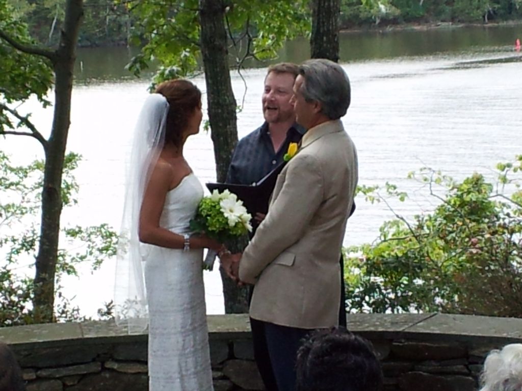 Beautiful waterfront wedding on Hamburg Cove in Ly