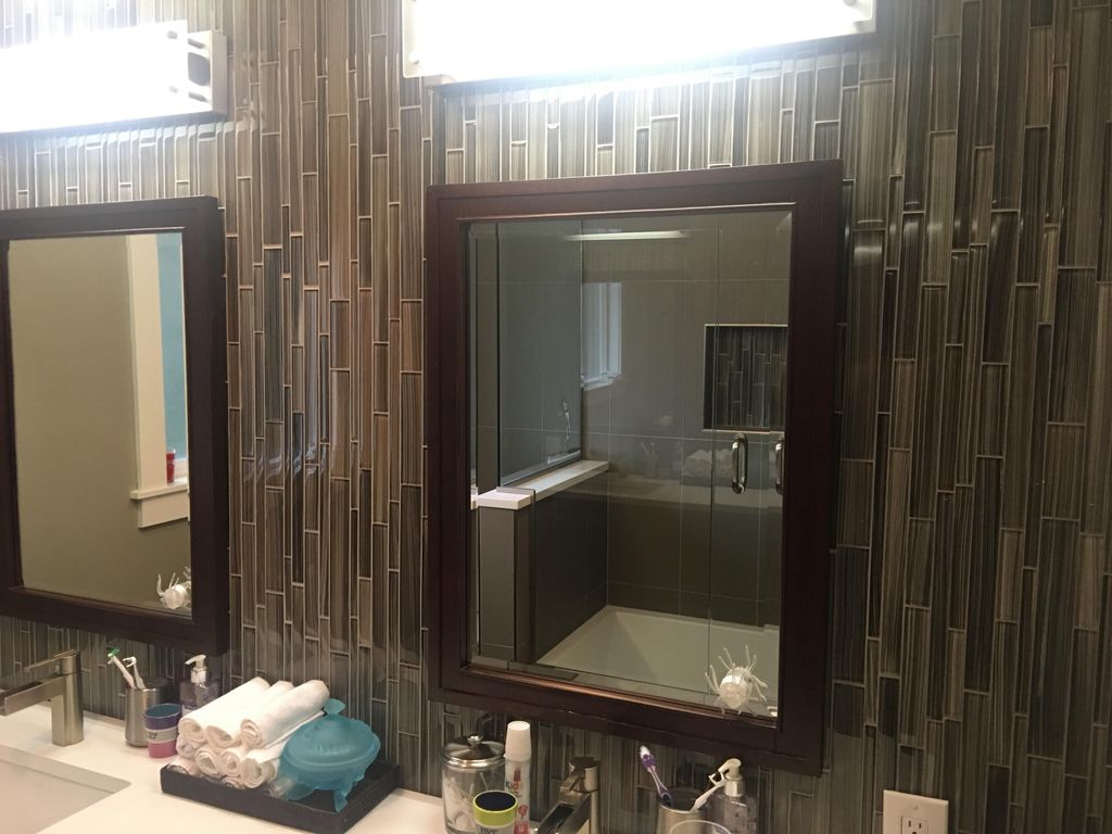 Full wall backsplash 