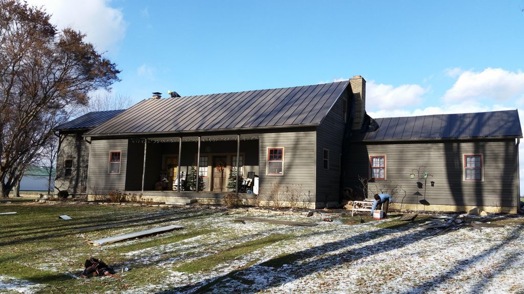 New standing metal roof in Delaware, Oh