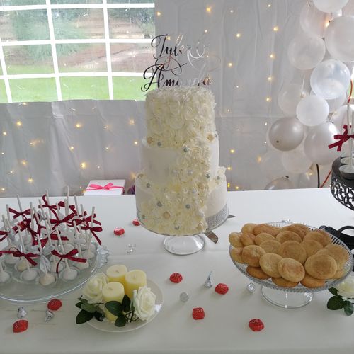 Labrynth Theme Wedding Cake & Dessert Bar