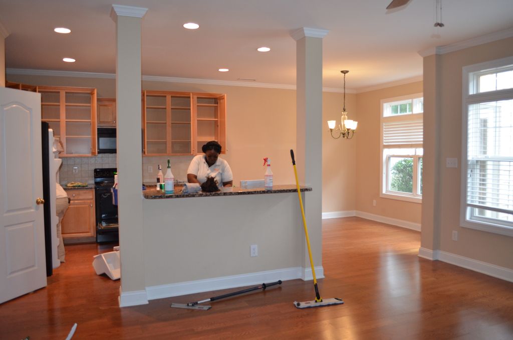 "Maid in Raleigh" Cleaning in action #3. www.maidi