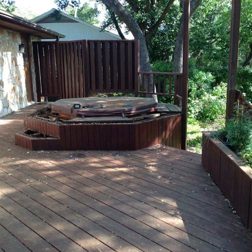 Before of cedar deck with jacuzzi 