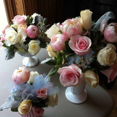 Pastel arrangements for a bridal shower