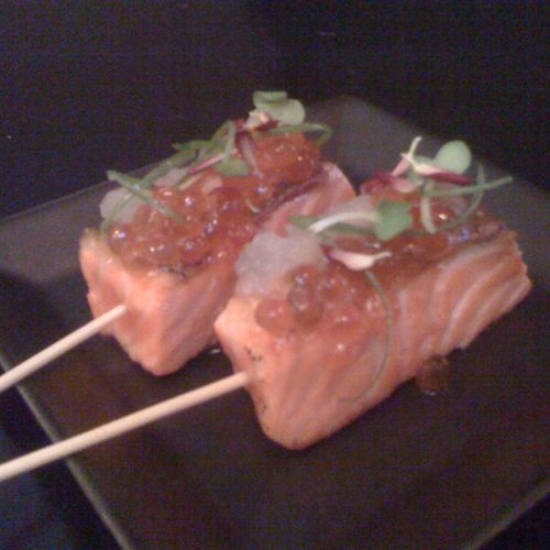 Grilled salmon with Salmon roe