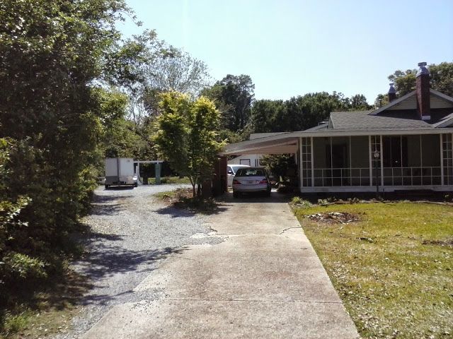 drive way and old garage on 12th Ave before remode