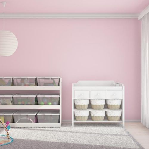 Child's room in pink