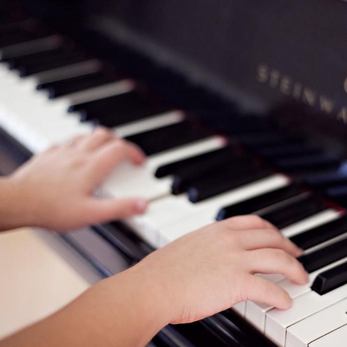 Piano and voice lessons for children and adults