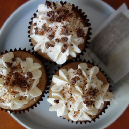 vanilla chai latte cupcakes