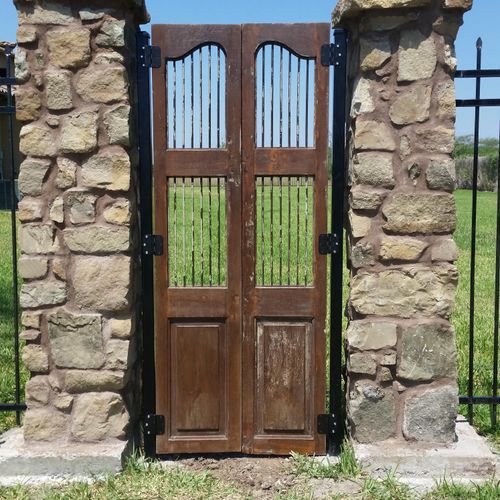 Gate doors installed