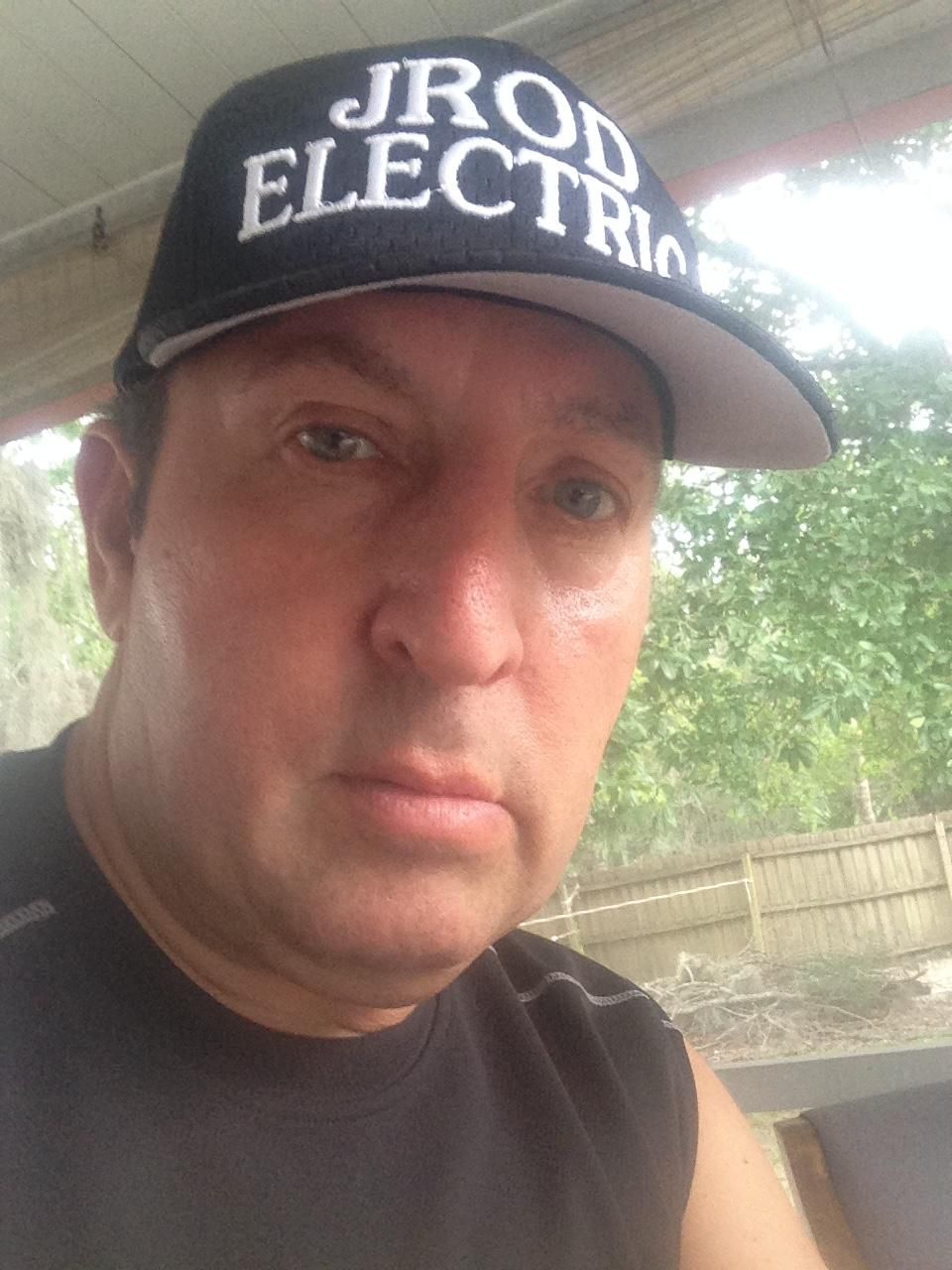 Chris Electric's Instagram, Twitter & Facebook on IDCrawl