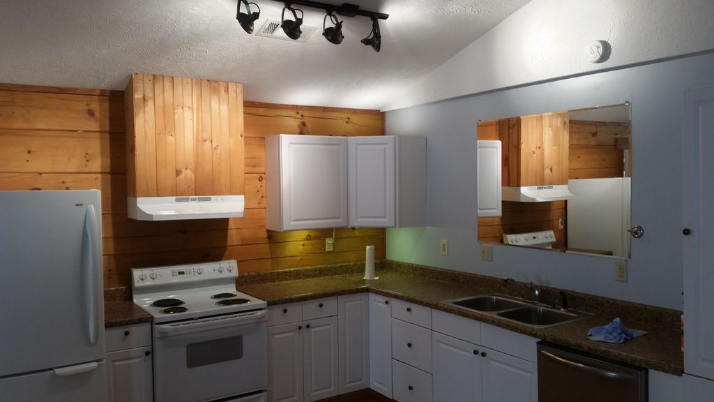 Larry Beazley /Razor Sharp Services