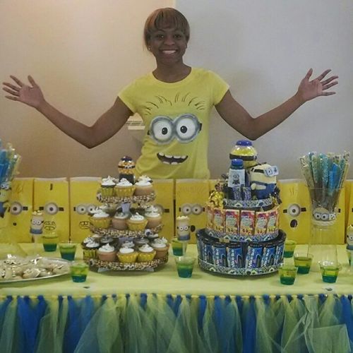 Minions Sweets Table
