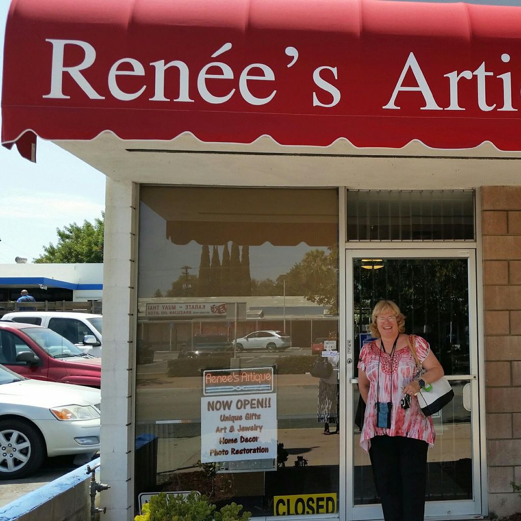 Renee's ARTique