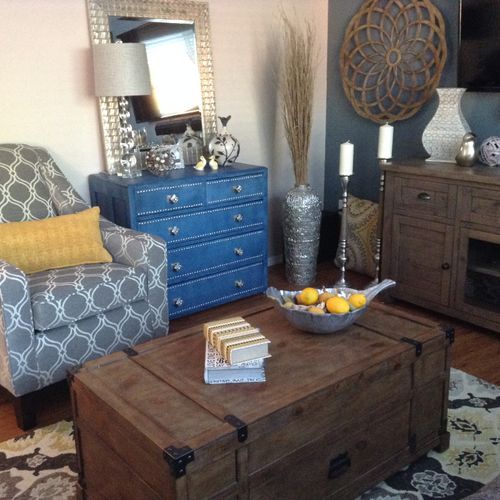 Family Room After - Combining rustic pieces with s