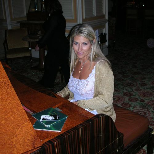 Heather performing at the Petrossian Lounge in the