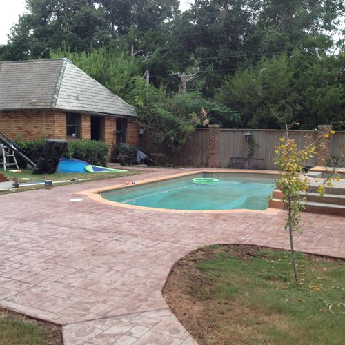 Installation of a stamped pool deck with Ashler st