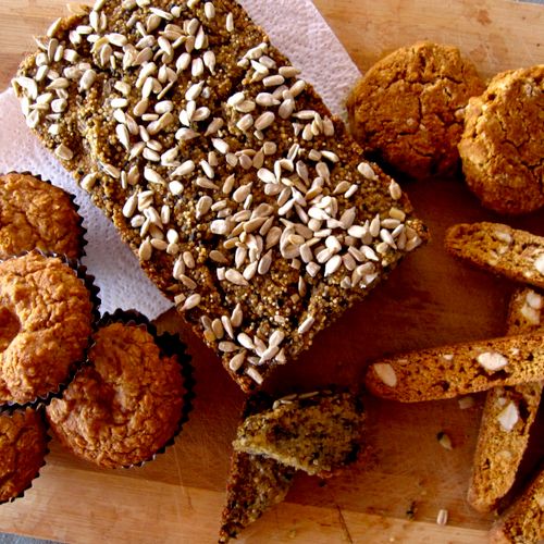 Glute-free and vegan muffins, biscotti and bread
