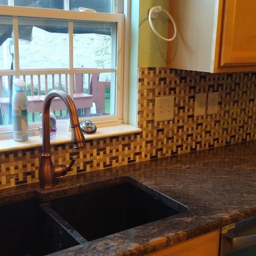 Tile back splash/ granite counter tops, kitchen re