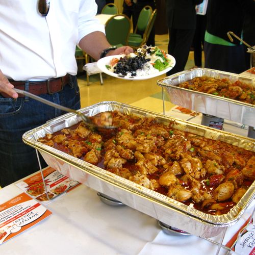 One of our many hot catering trays for 25 guests.
