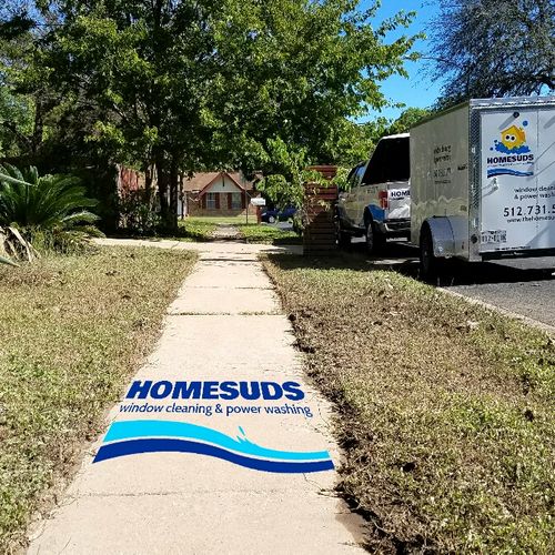 Homesuds driveway & sidewalk after cleaning 