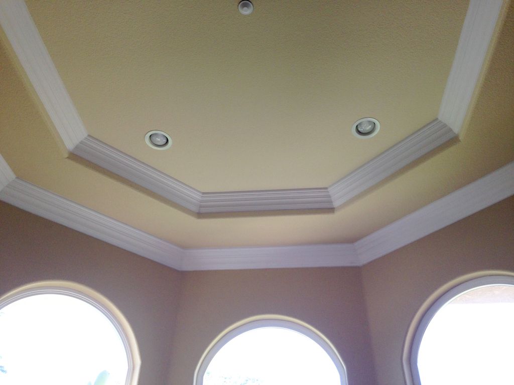 Crown in tray ceiling