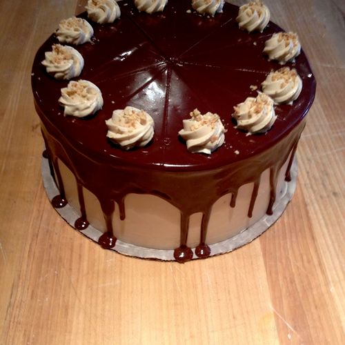 8 inch Snickers Cake