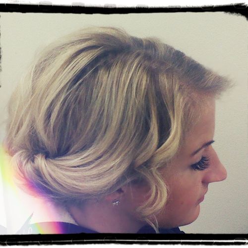 Quick updo, great for bridesmaids.
