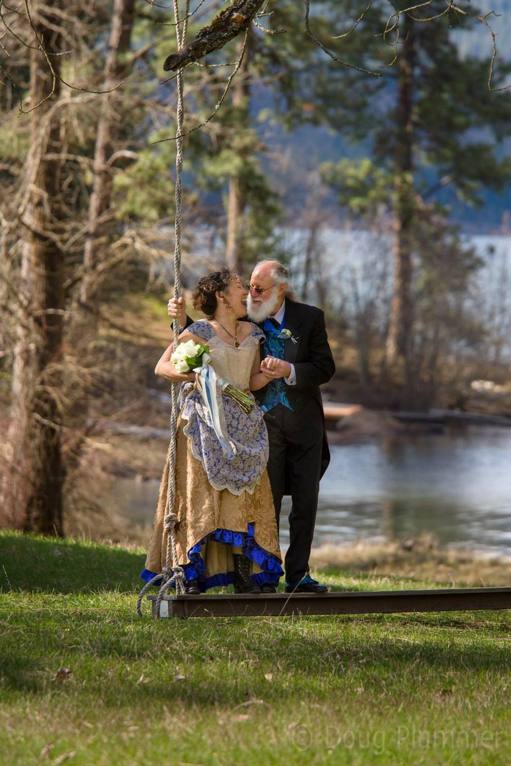 Lake Coeur d'Alene Weekend Wedding - April 2015 
W