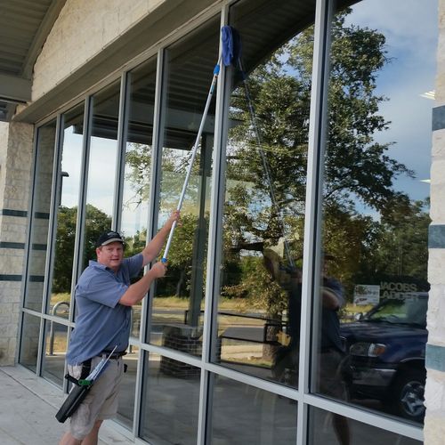 We do commercial window cleaning 