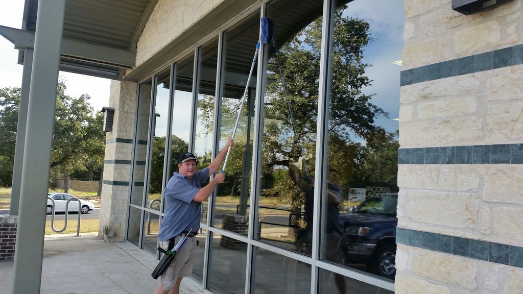 We do commercial window cleaning 