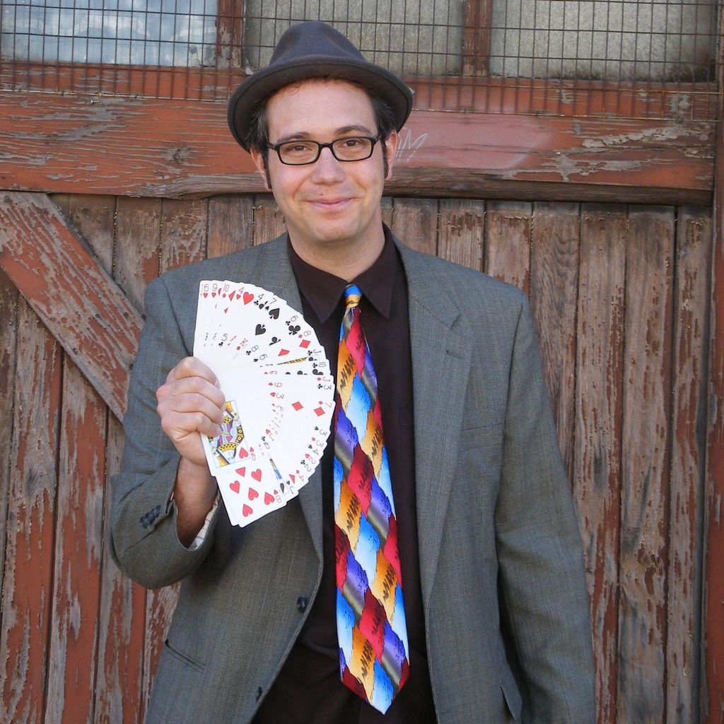 Magician Mike Della Penna