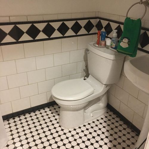 1/2 bath tile  toilet pedesta sink