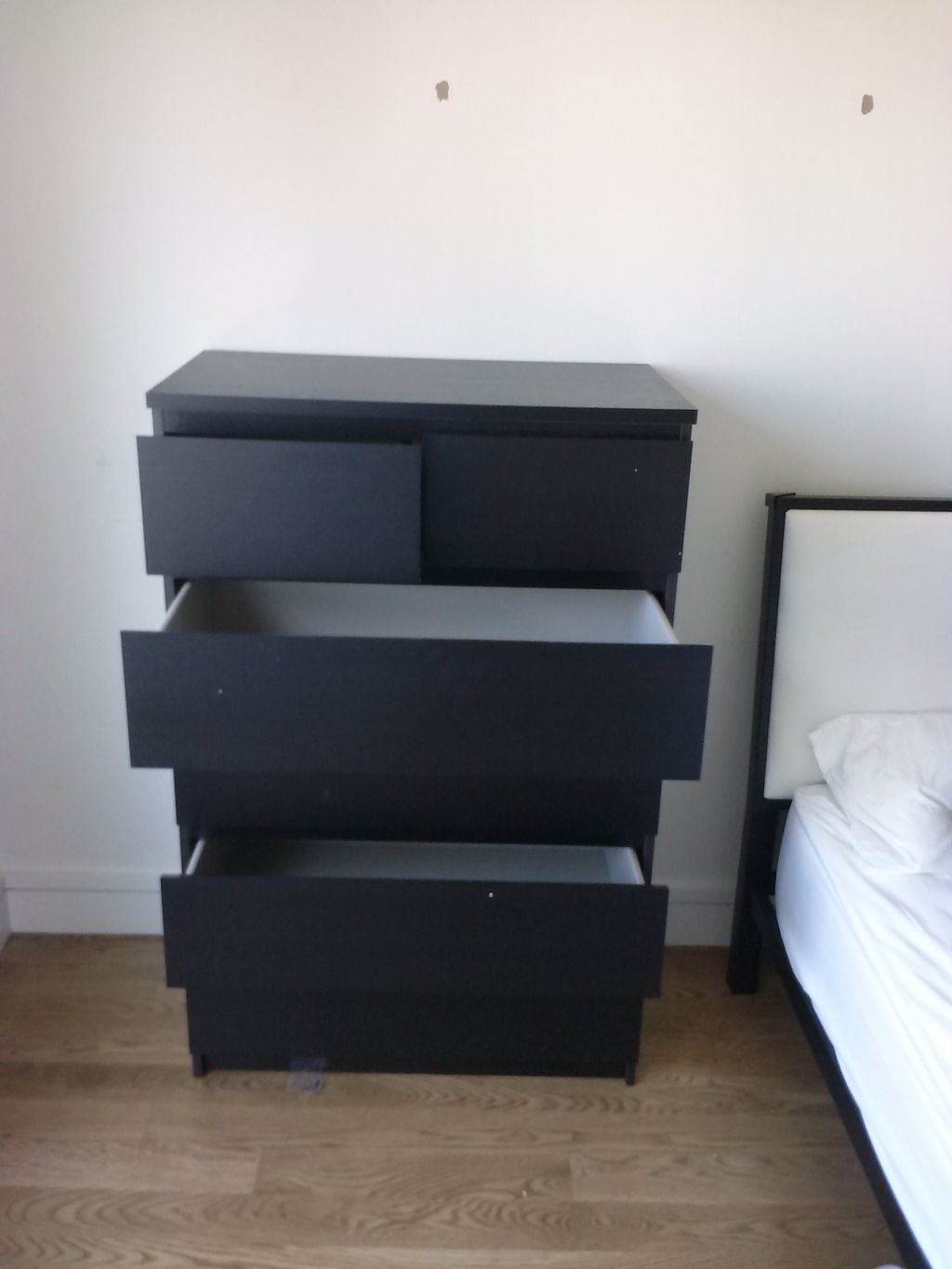 Dresser 4-6 Drawers $50 Flat