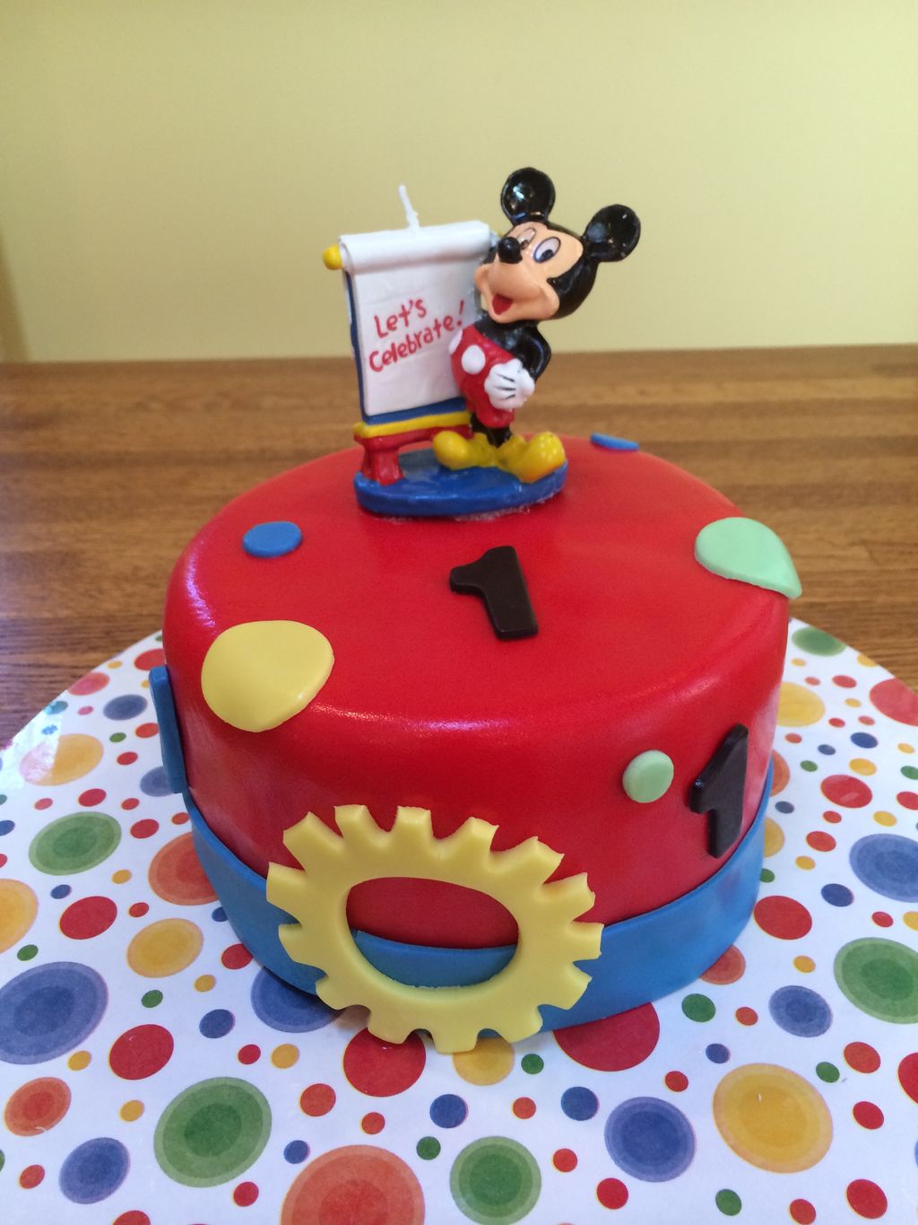 Mickey Mouse Clubhouse Smashcake