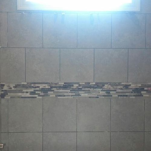 Basic Tile Shower with Band