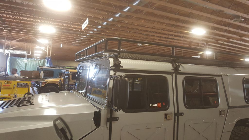 Round tubing safari rack