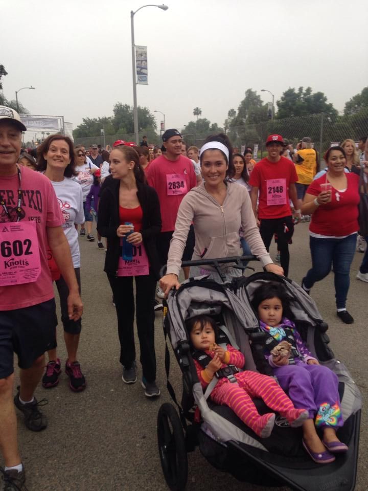 Active as a family and group of friends. Support i