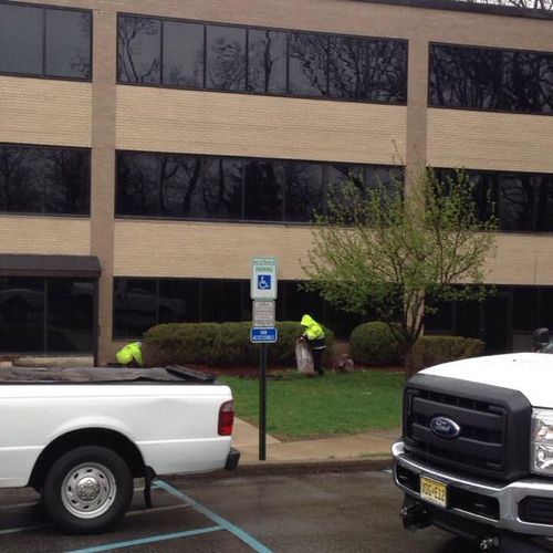 Commercial property spring cleanup