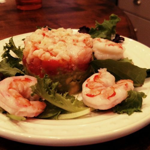 shrimp, avocado and tomato salad
