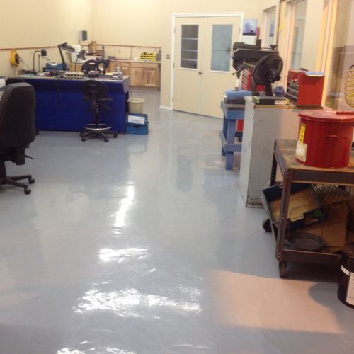 Epoxy floor in machine shop