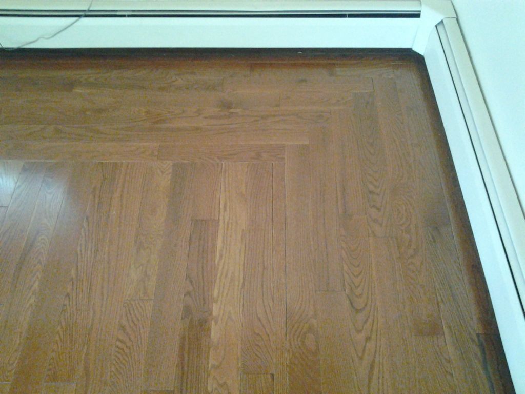 hardwood floor corner skirt