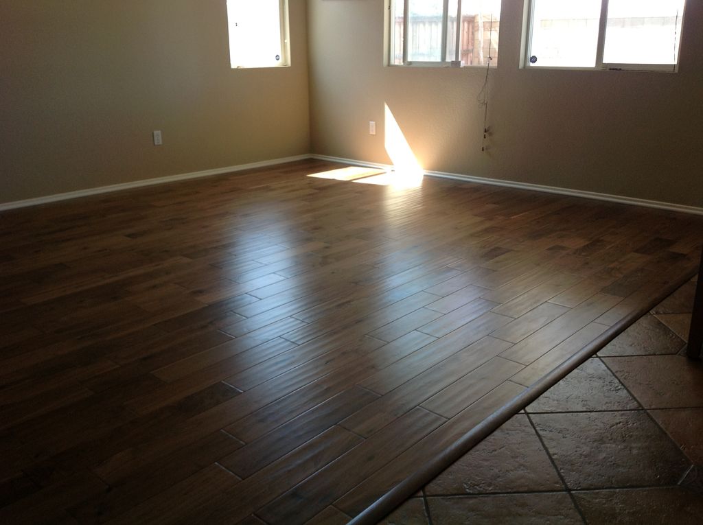 ENGINEERED HARDWOOD INSTALL
SAN JACINTO,CA