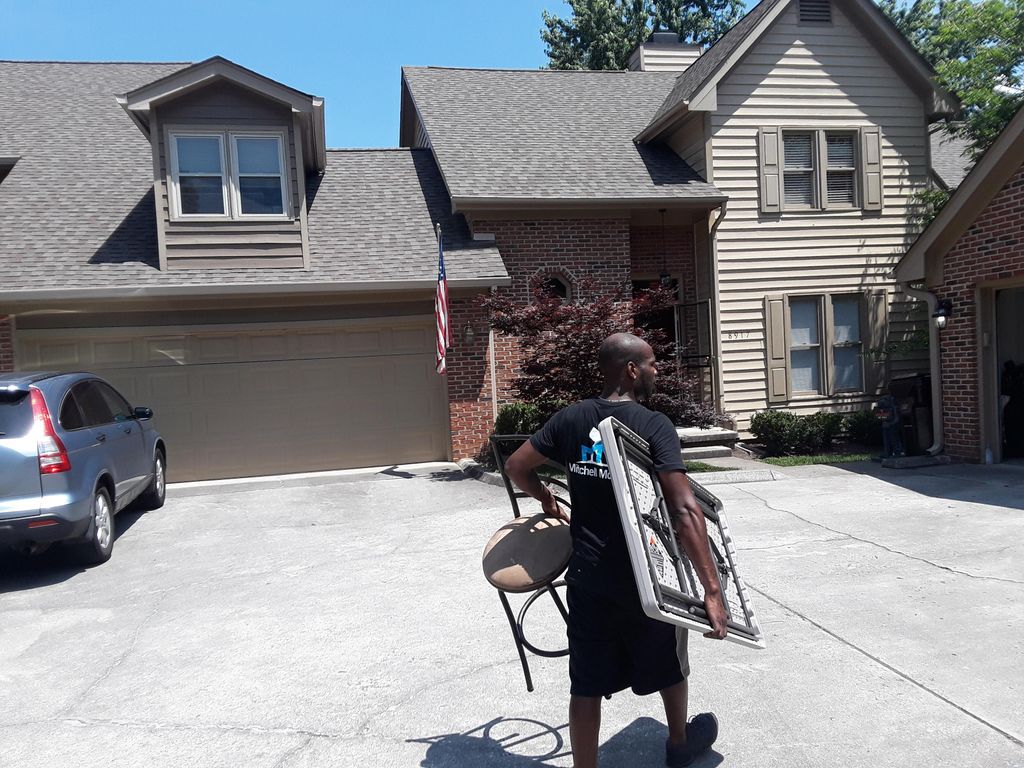 Make America Great Again, hire Mitchell Moving. 