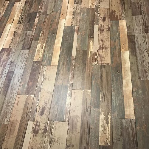 Installed Hardwood floor in a kitchen